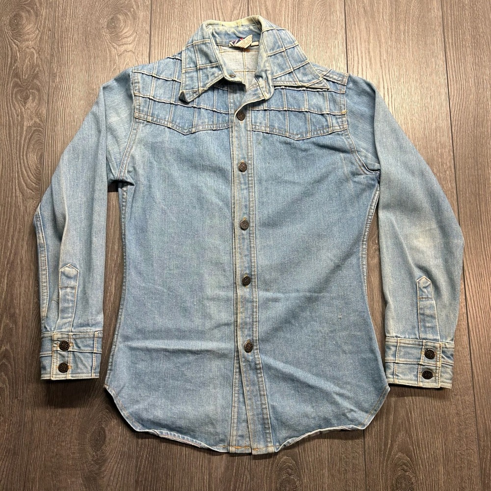 Vintage Brittania Sportswear Medium Denim Shirt Light Wash Stitched Yoke Western